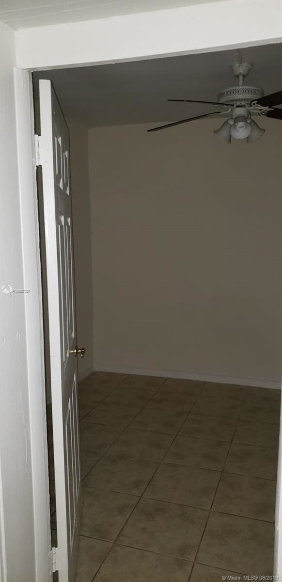 Foto del edificio - 850 NW 11th Ave