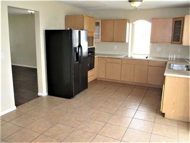 Foto del edificio - 5562 Perth Court