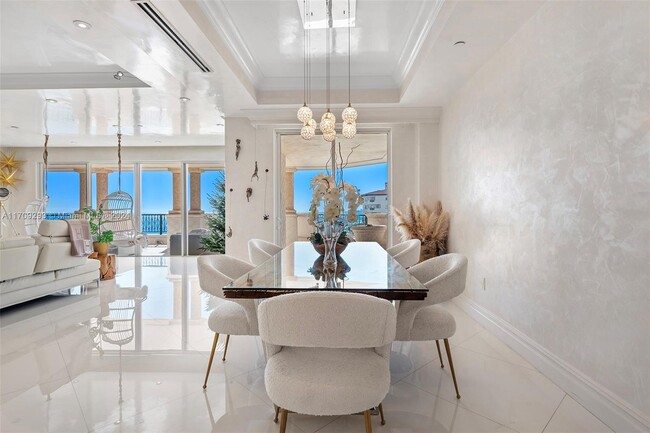 Foto del edificio - 7454 Fisher Island Dr