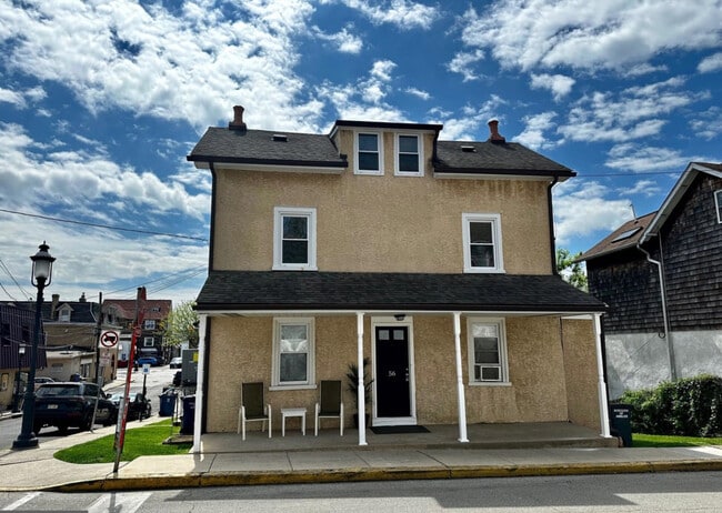 Building Photo - 56 Race St