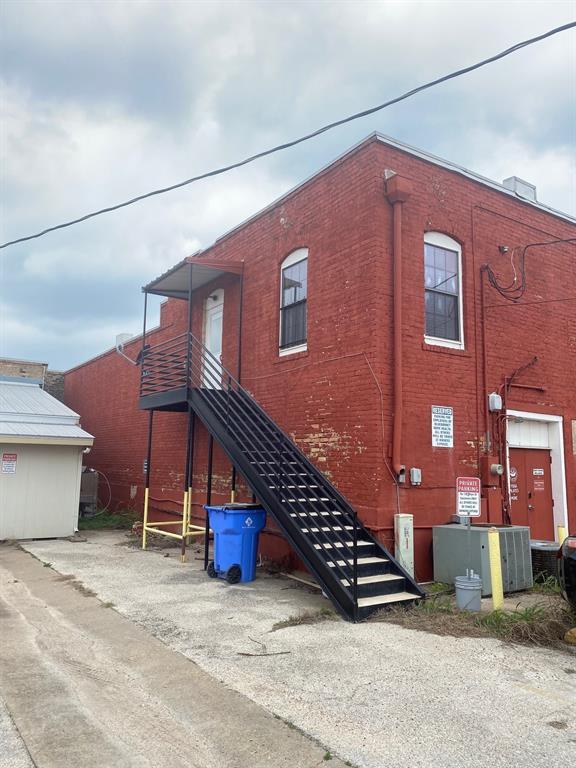 1005 Main St, Bastrop, TX 78602 Room for Rent in Bastrop, TX