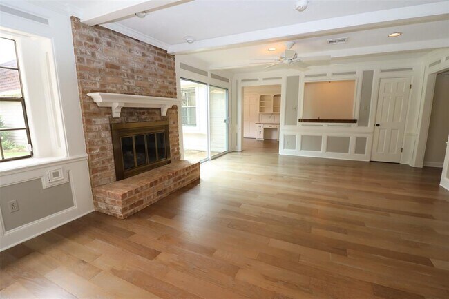 Foto del edificio - 1215 Wilston Ct