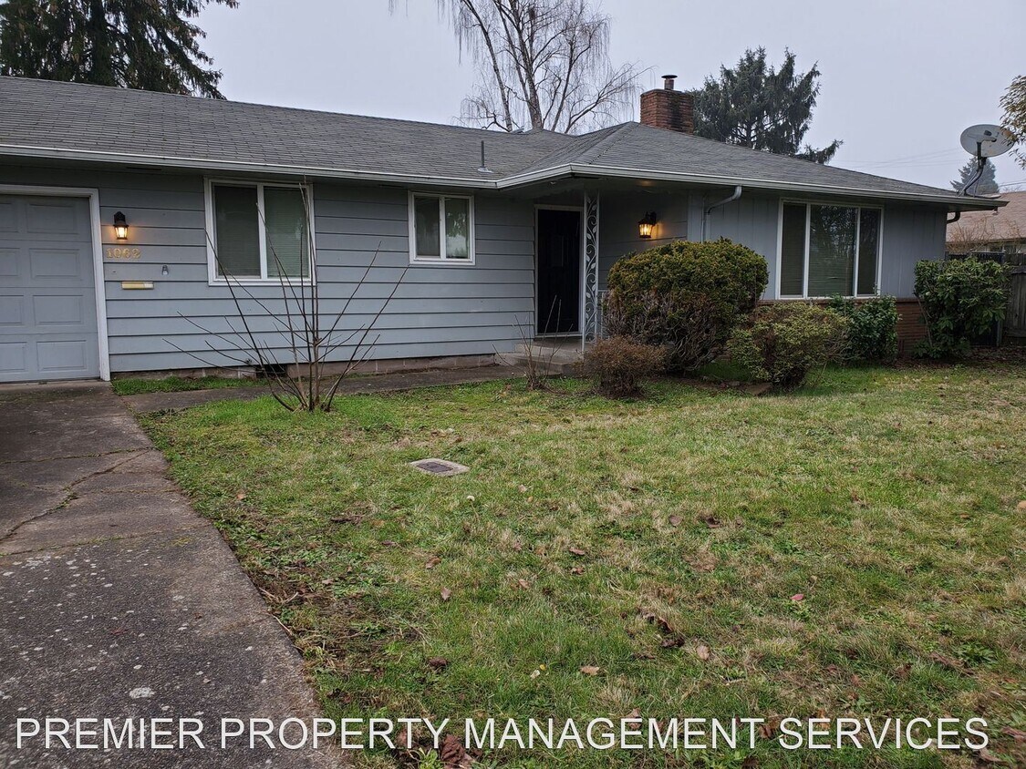 Foto principal - 3 br, 2 bath House - 1062 Waite