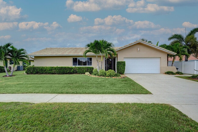 Building Photo - 22137 Serenata Cir E