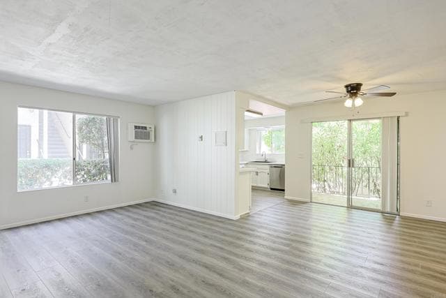 Building Photo - 4800 Williamsburg Ln