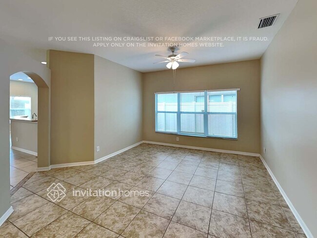 Foto del edificio - 11345 82nd St E