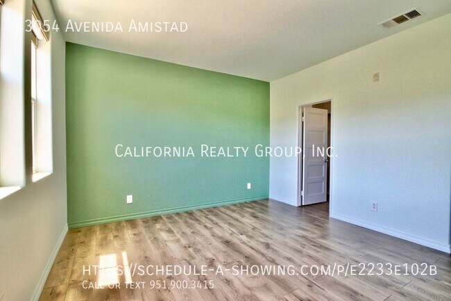 Foto del edificio - 43054 Avenida Amistad