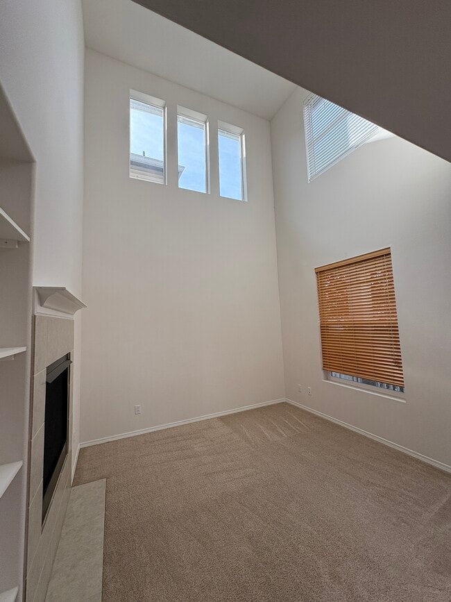 Building Photo - 6648 Elizabeth Loop SE