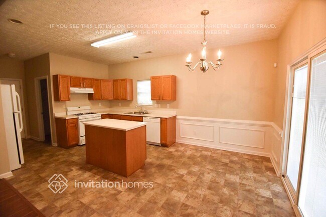 Foto del edificio - 6872 Bridgewood Dr