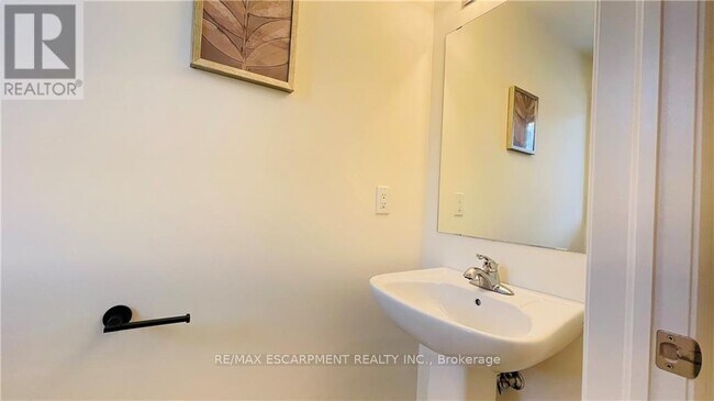 Photo du bâtiment - 27 Mia Dr