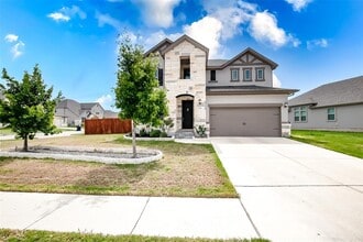 Building Photo - 508 Middle Brook Dr