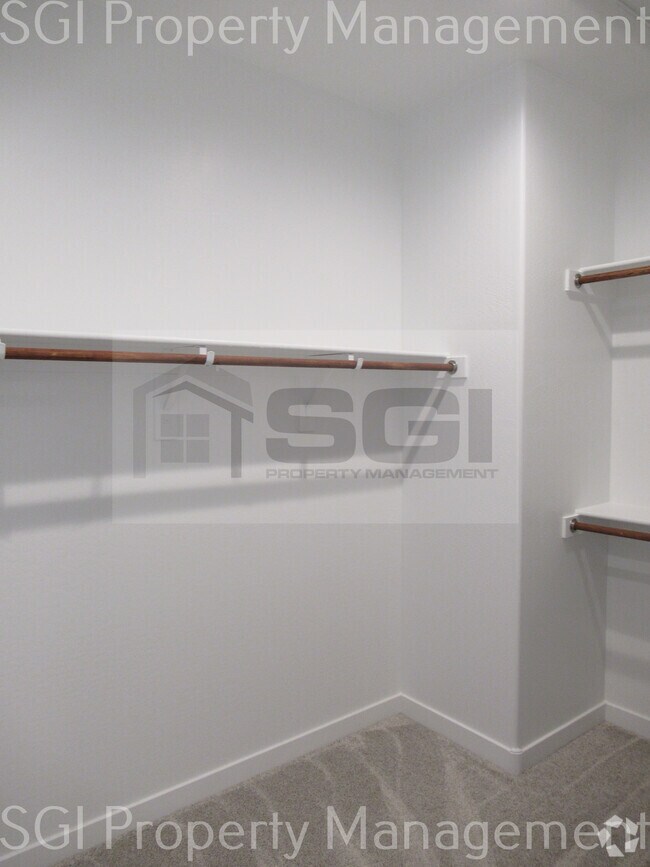 Building Photo - 1622 W la Mirada Dr