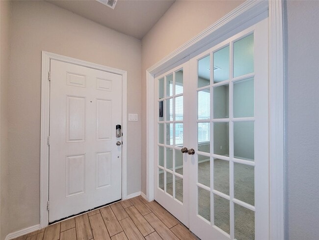 Building Photo - 24811 Crimson Pine Dr