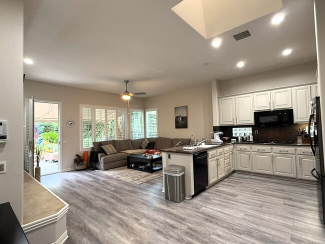 Building Photo - 1363 Del Verde Ct