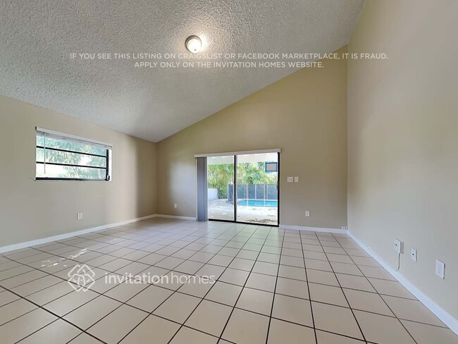 Foto del edificio - 8600 SW 140th Terrace