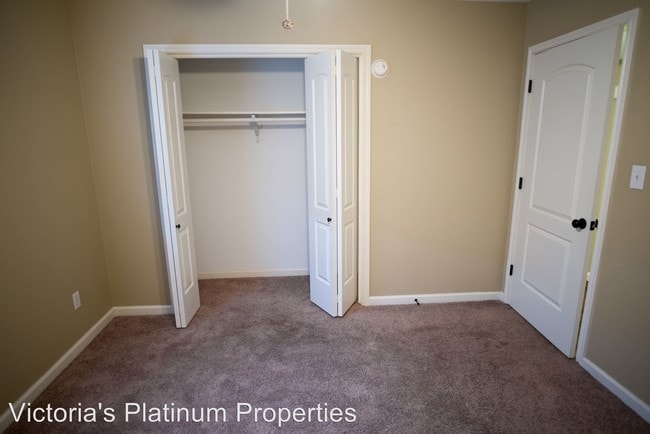 Building Photo - 603 Sherwood Dr