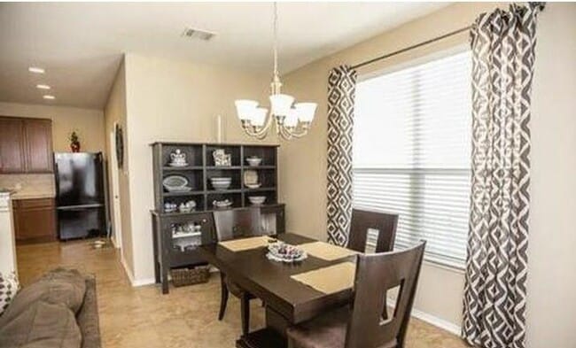 Foto del edificio - 236 Matthews Ln