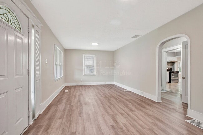 Foto del edificio - 913 Denmark St