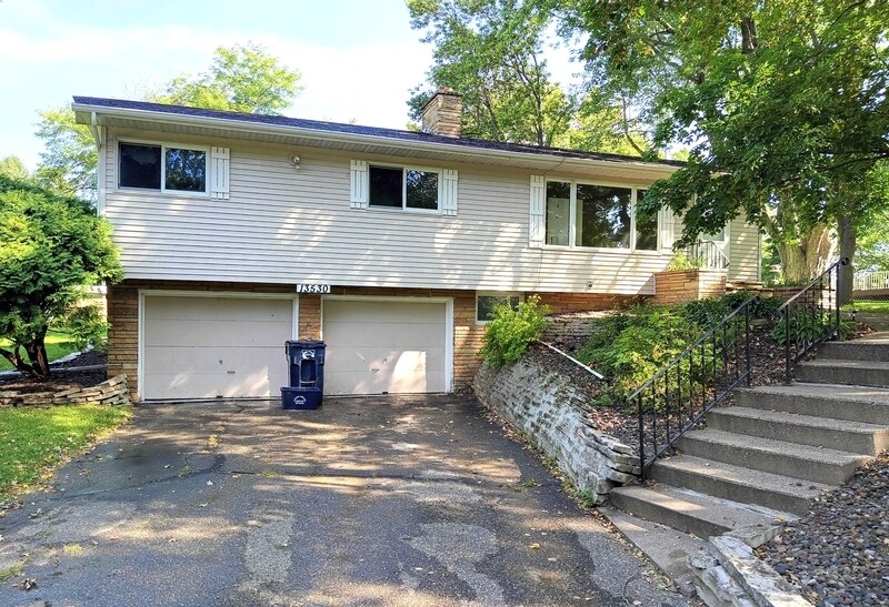 13530 Andrews Ave, Lindstrom, MN 55045 House Rental in Lindstrom, MN