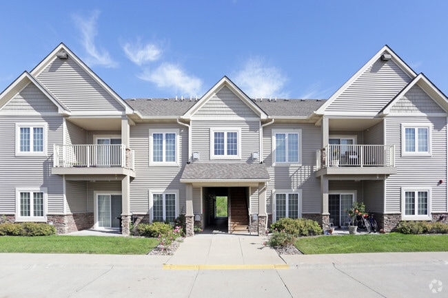 Building Photo - Timber Hills