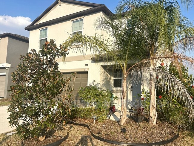 Foto del edificio - 582 Royal Empress Dr