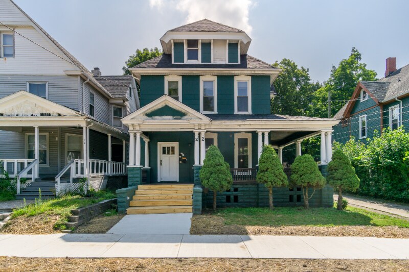 Primary Photo - 22 Edwards St