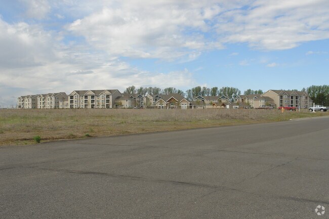 Deer Creek Apartments Rentals Spokane, WA