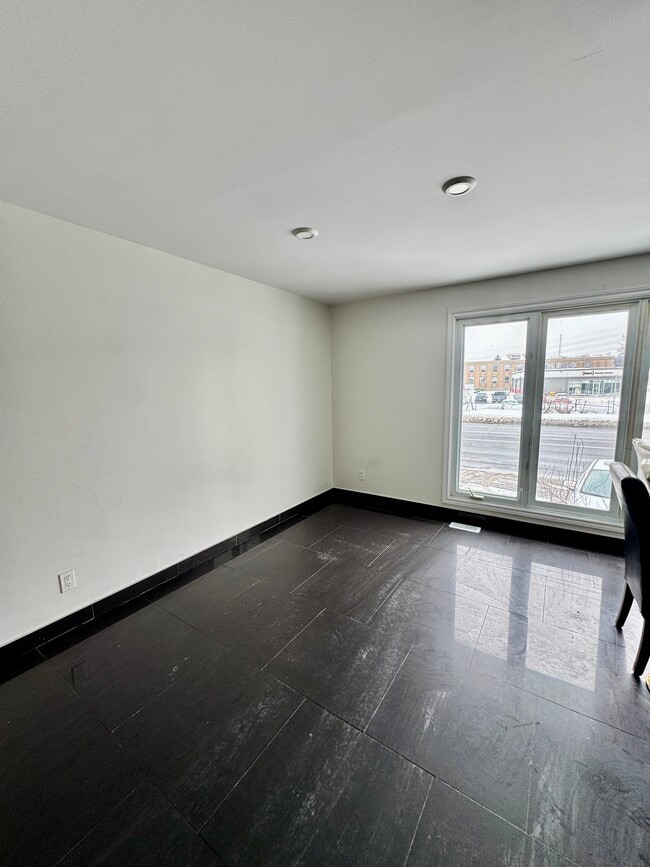 Building Photo - 1016 Maitland Ave