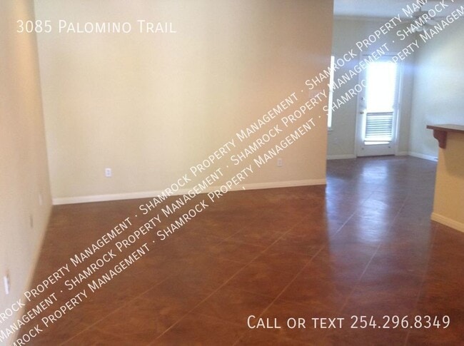 Building Photo - Duplex in Surrey Ridge!