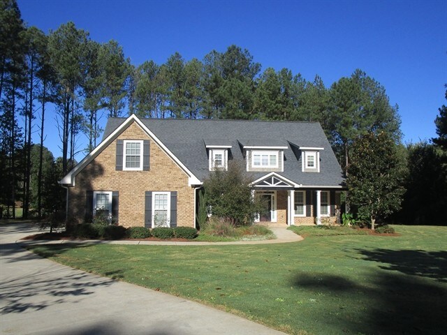 Foto principal - 140 Cambridge Woods Drive