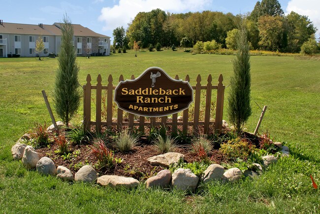 Saddleback Ranch Apartments Apartments Charlotte, MI