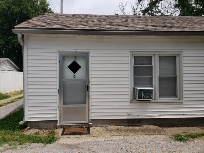 Building Photo - 208 Herbert Ave