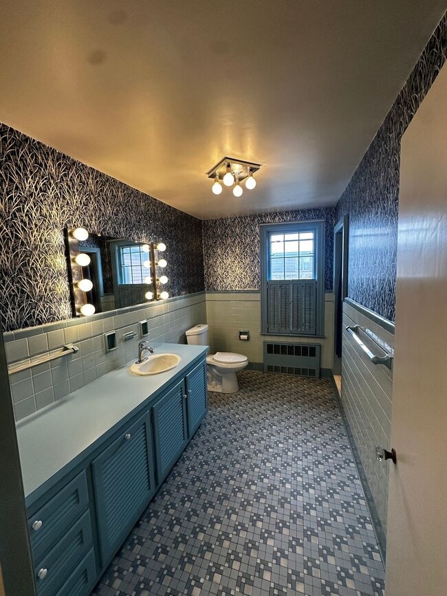 Building Photo - 255 Market St