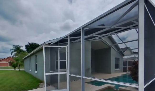 Foto del edificio - 5744 Rywood Dr