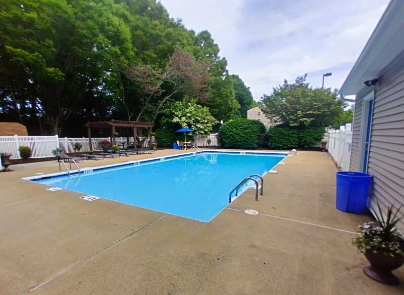 Primary Photo - 600 Reusens Rd