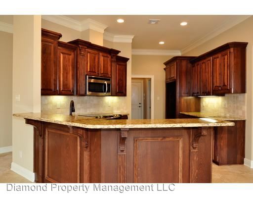 Building Photo - 3928 Lebrook Dr