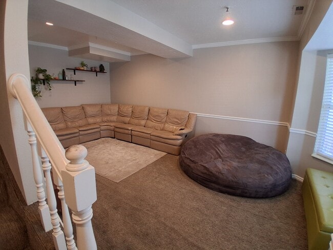 Foto del edificio - 986 900 E