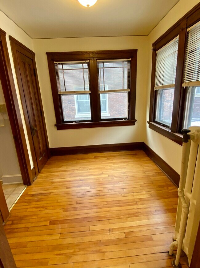 Foto del edificio - 301 Norris Ct
