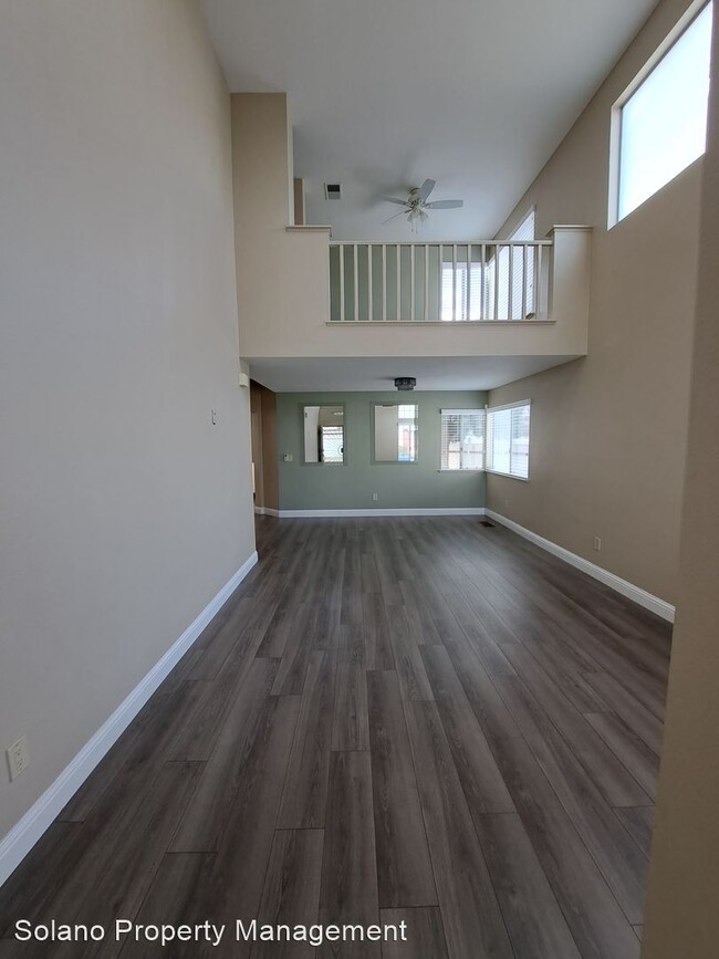 Building Photo - 3 br, 2.5 bath House - 340 Ridgecrest Cir