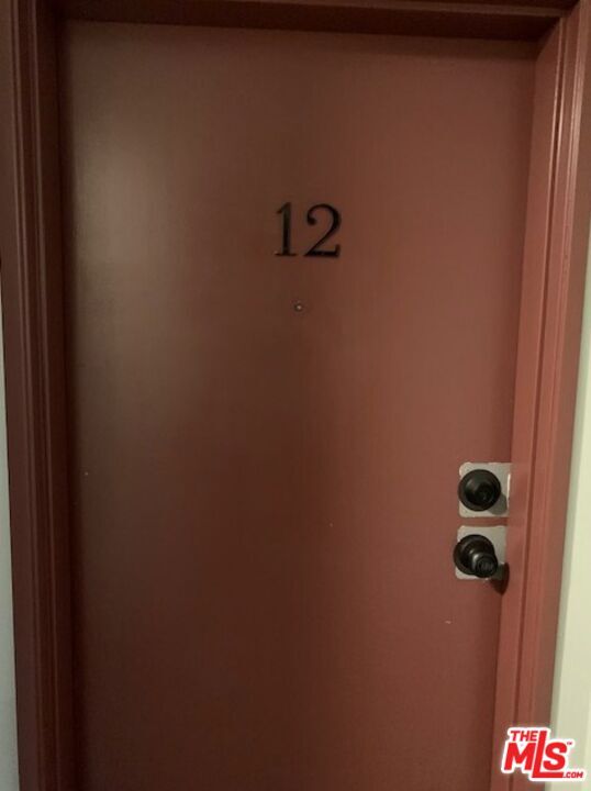 Foto del edificio - 922 N Hudson Ave