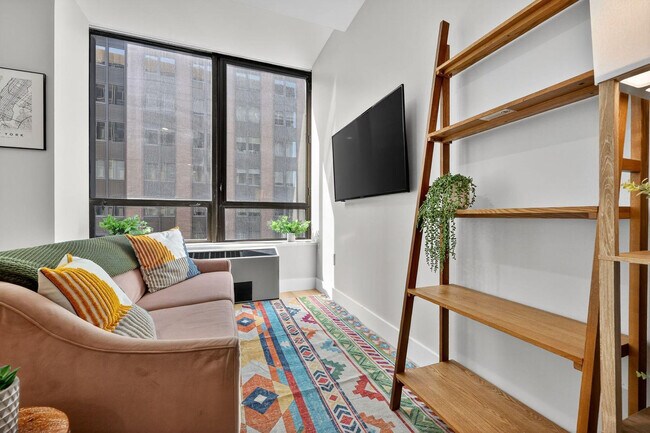 Building Photo - 95 Wall St