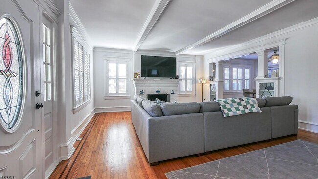 Foto del edificio - 5403 Ventnor Ave