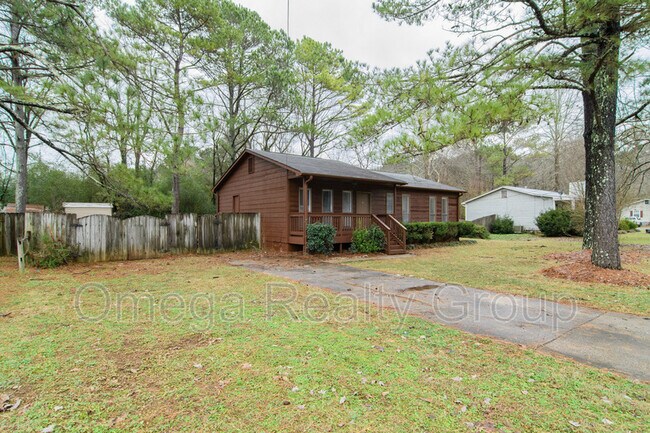 Building Photo - 445 Bridle Trace Dr