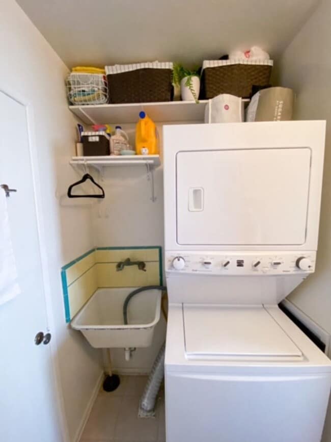 Building Photo - 227 Sierra St