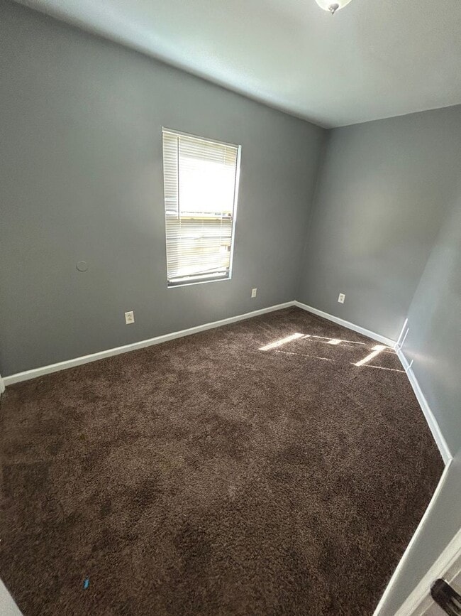 Foto del edificio - 3503 Falling Springs Rd