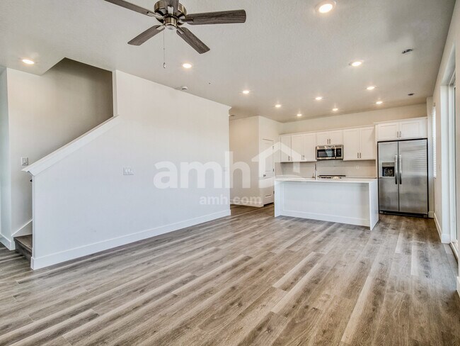 Building Photo - 5497 Damfield Ln