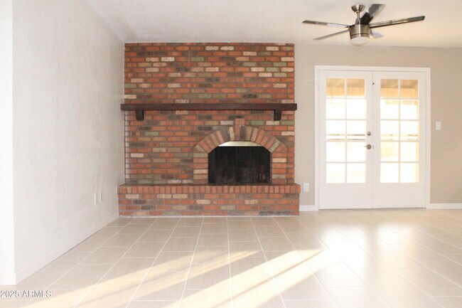Foto del edificio - 8806 N 105th Ln