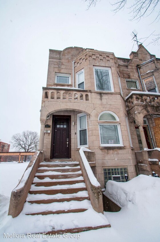 Primary Photo - 3 br, 3.5 bath House - 5317 S Prairie Ave
