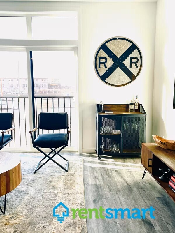 Building Photo - 119 B N 2nd St W