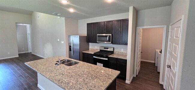 Building Photo - 13833 Diamondback Dr